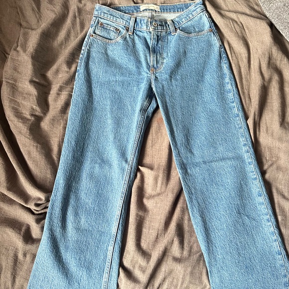 Classic Blue Denim Low Rise Baggy Jeans - Picture 4 of 4
